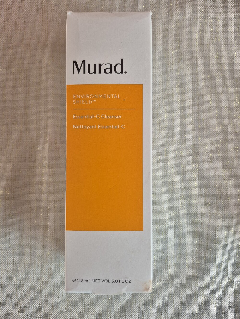 Murad Essential-C Cleanser - Orange and White